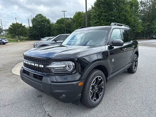 New 2026 Shadow Black Ford Outer Banks® image 4