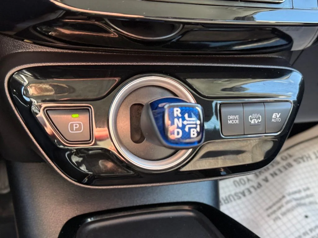 Used 2018 White Toyota Plus image 12
