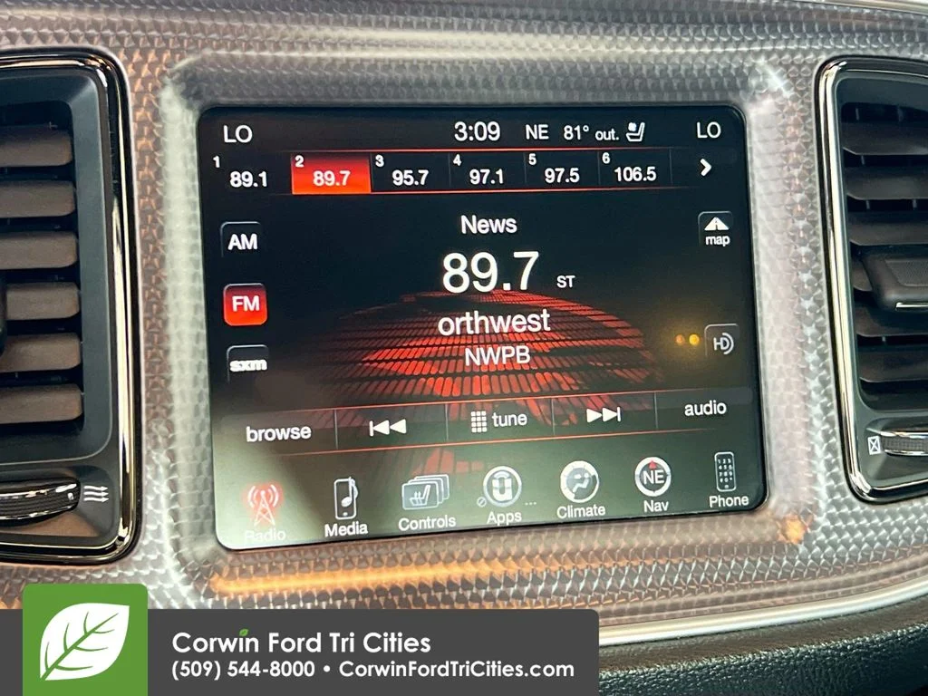 Used 2016 Go Mango! Dodge SRT Hellcat image 22