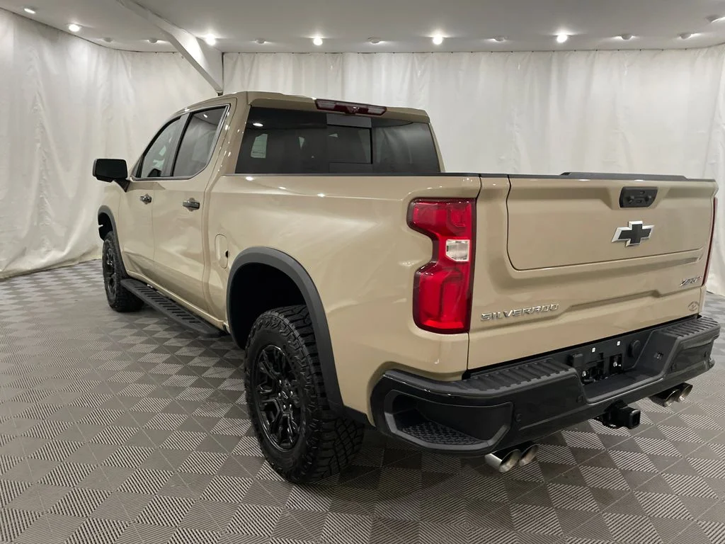 Used 2023 Sand Dune Metallic Chevrolet ZR2 image 8