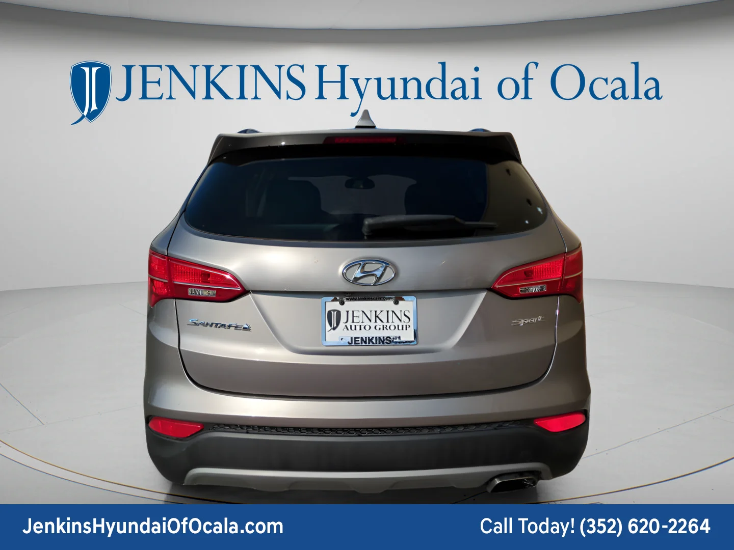 Used 2014 Mineral Gray Hyundai  image 4