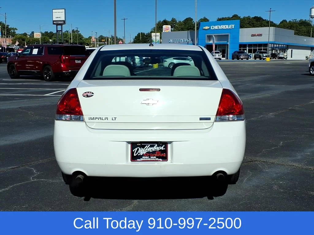 Used 2012 SUMMIT WHITE Chevrolet LT Fleet image 5