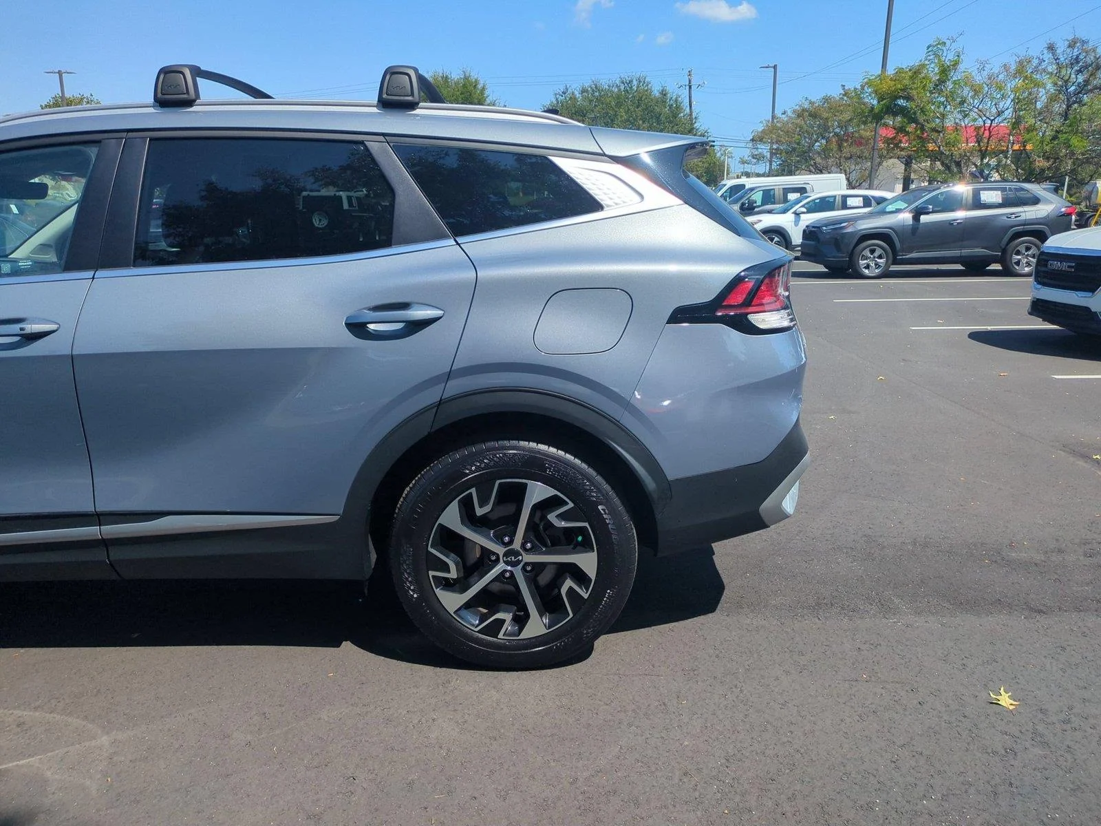 Used 2024 Everlasting Silver Kia EX image 11