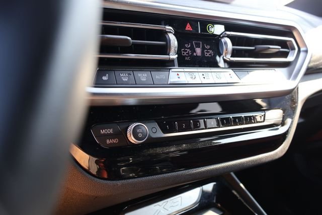 Used 2023 Black BMW xDrive30i image 21
