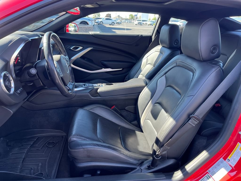 Used 2019 Red Chevrolet 3LT image 9
