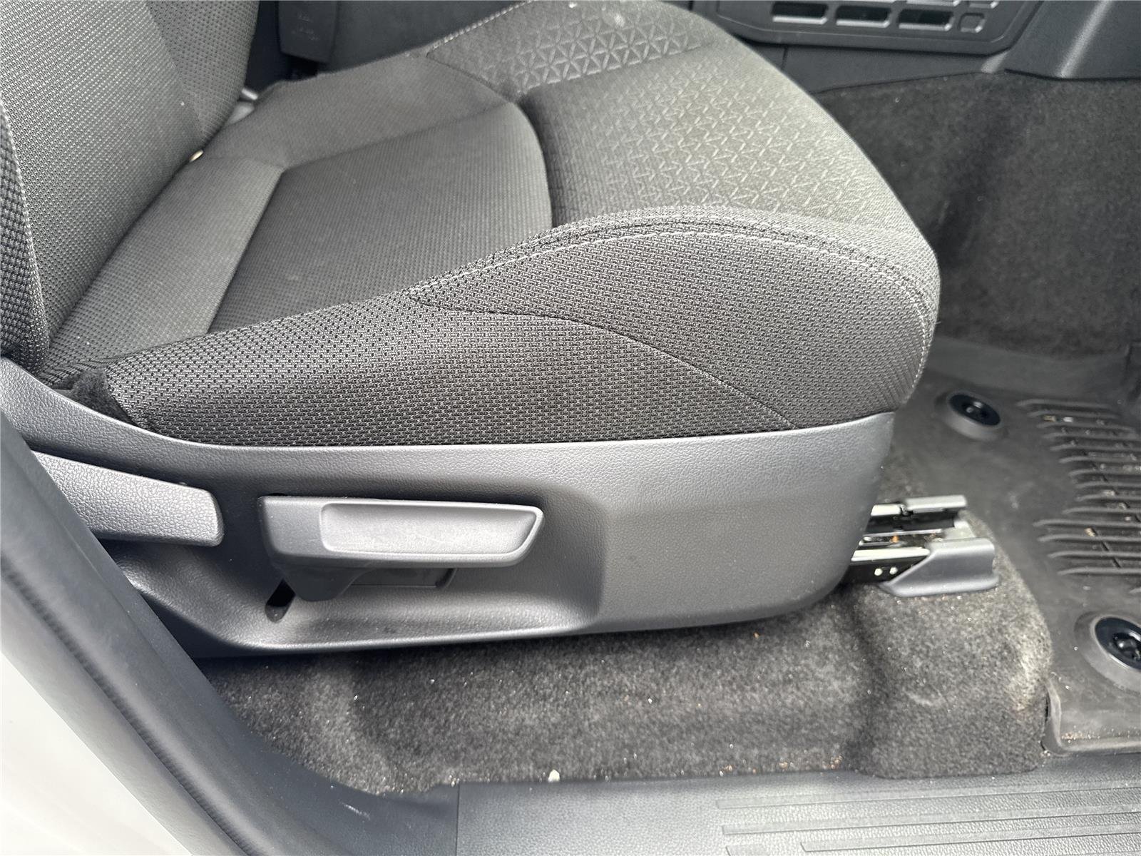 Used 2025 Ice Cap Toyota SR5 image 36