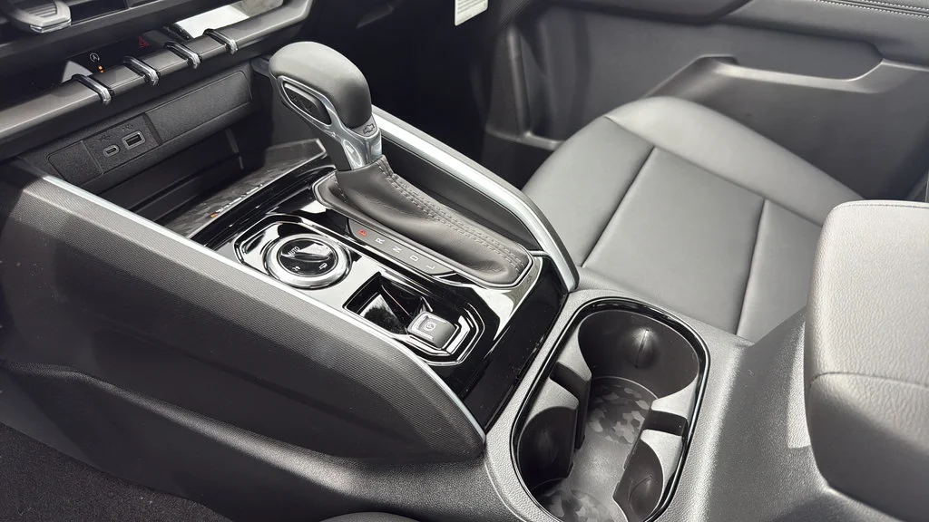 2026 Chevrolet Colorado LT - Photo 30