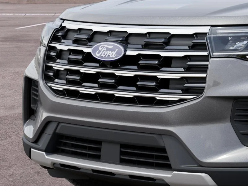 New 2027 Carbonized Gray Metallic Ford Active image 18