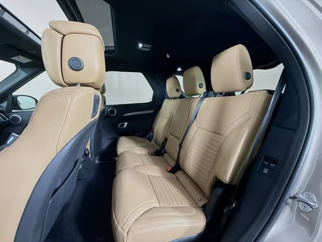 New 2026 Brown Land Rover Dynamic SE image 24