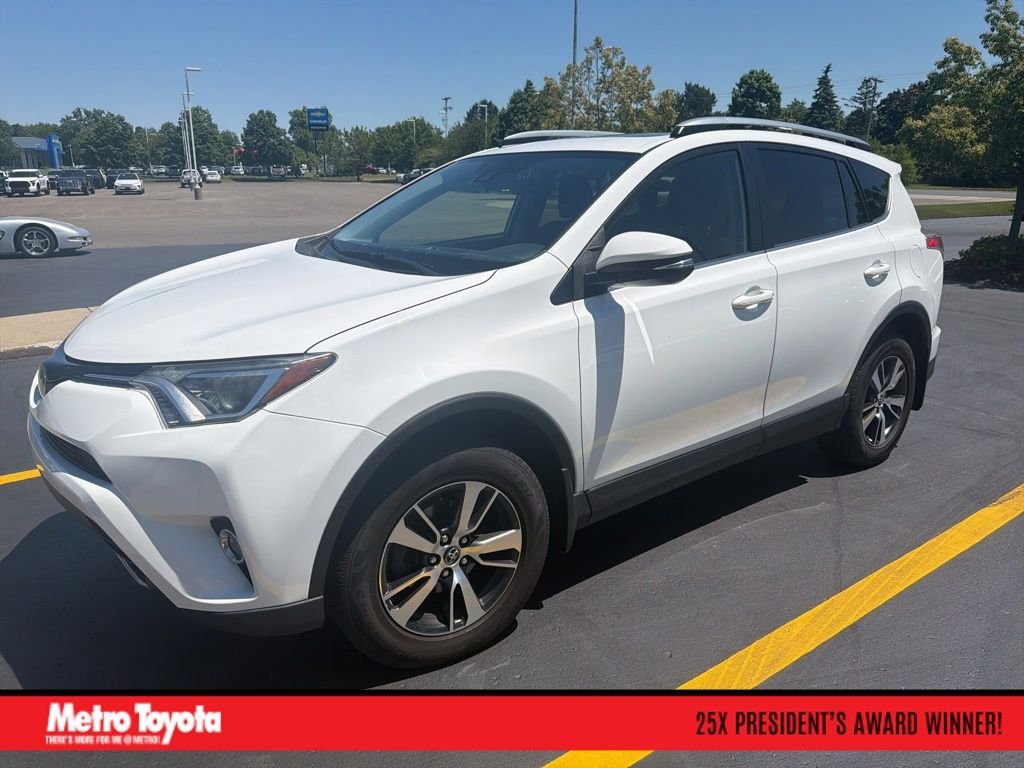 2018 Toyota RAV4 XLE's photo