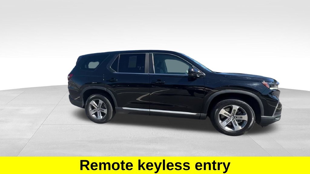 Used 2024  Honda EX-L image 12