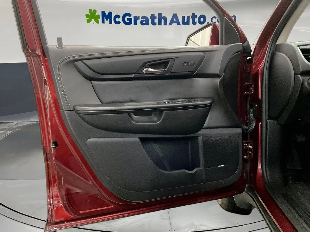 Used 2017 Red Chevrolet 2LT image 27