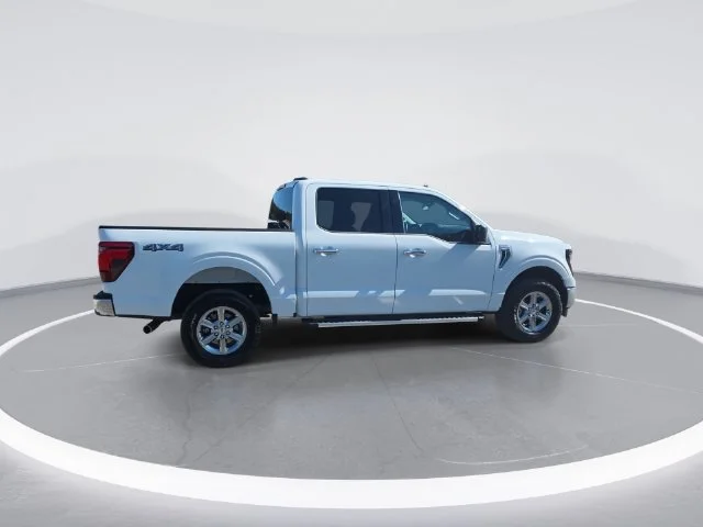 Used 2025 White Ford XLT image 9