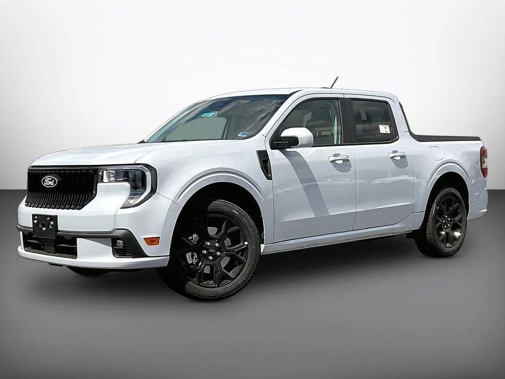 New 2026 Space White Metallic Ford Maverick Lobo™ image 2