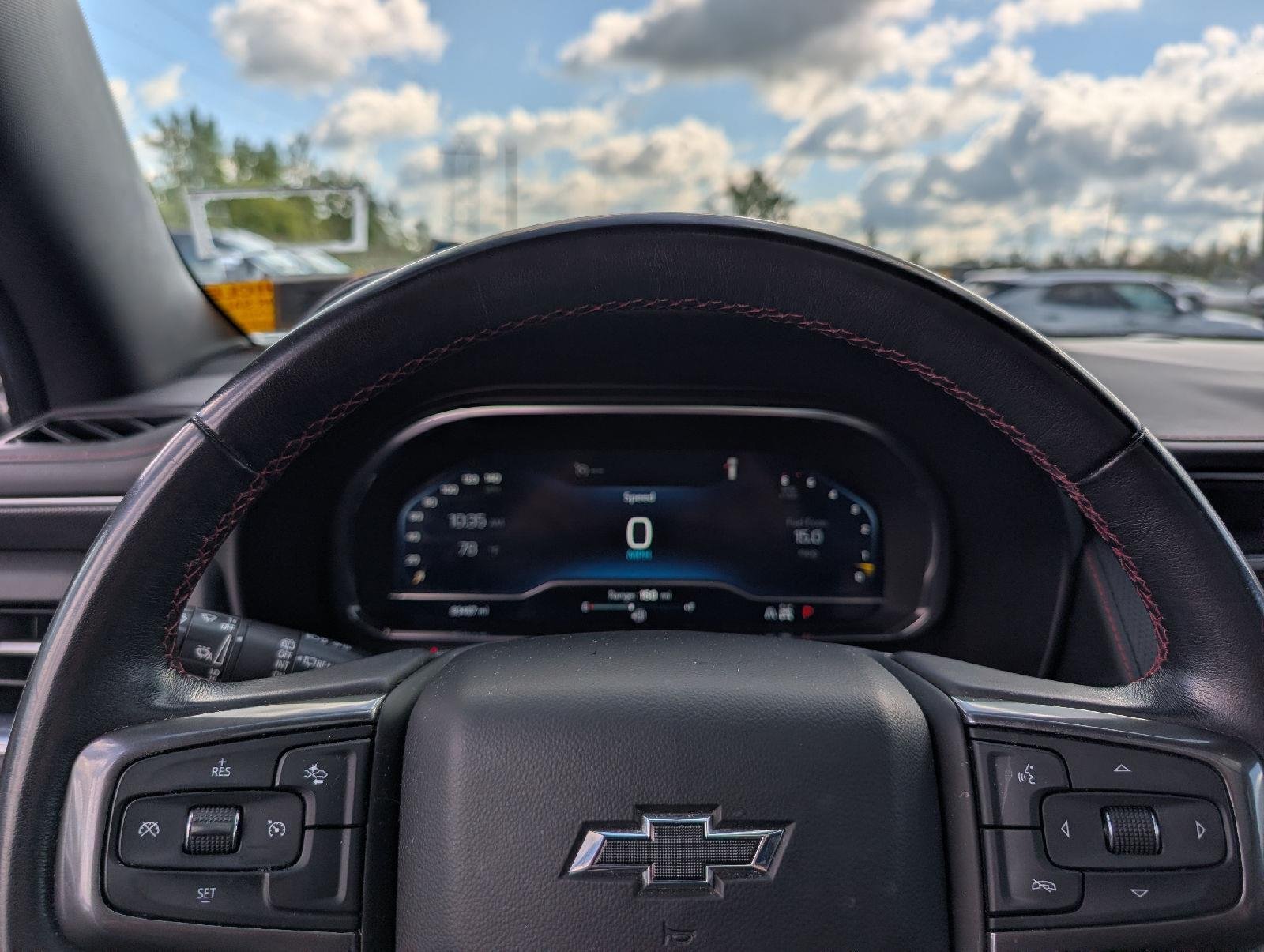 Used 2022 Summit White Chevrolet RST image 10