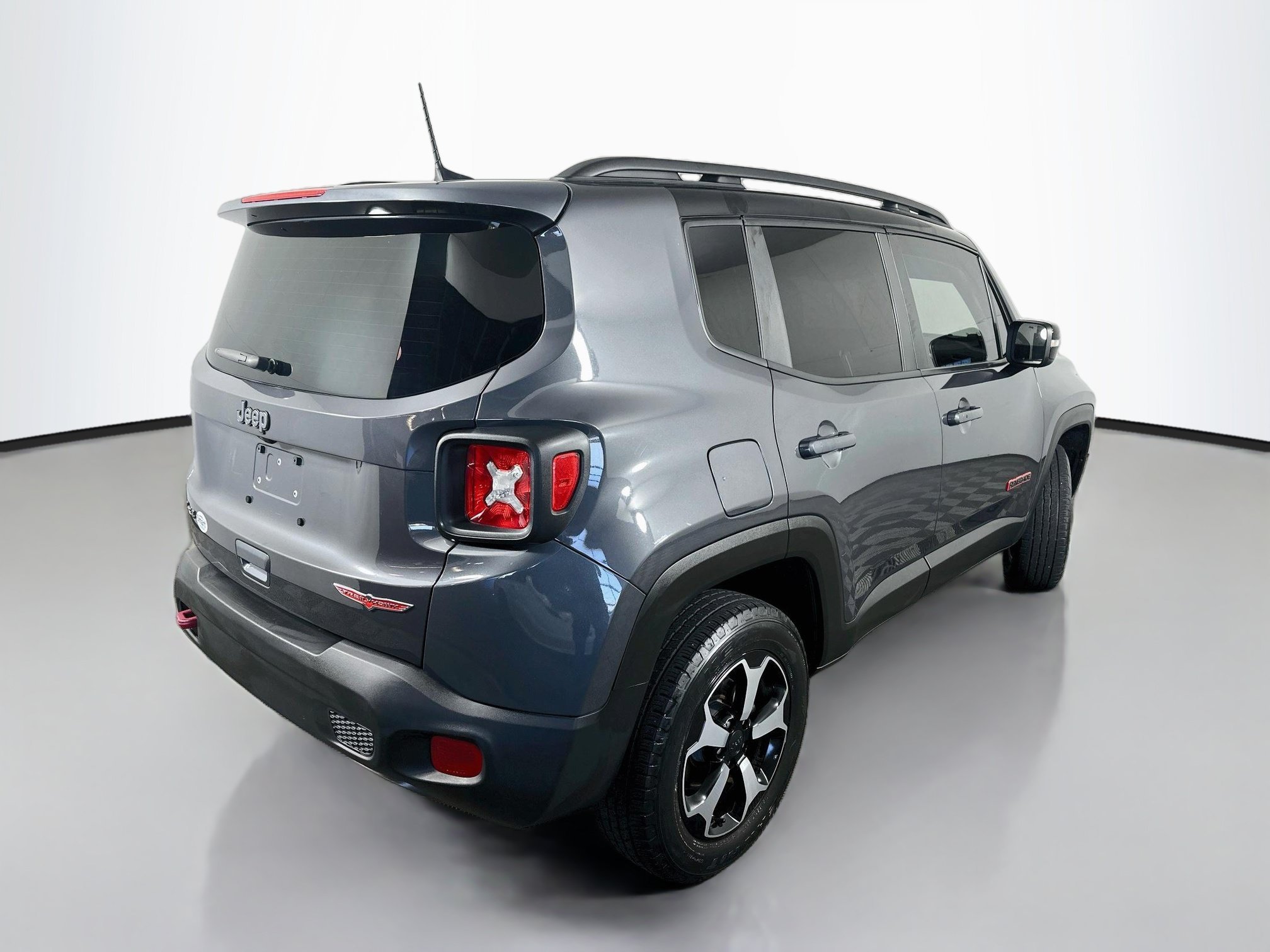 Used 2022 Graphite Gray Jeep Trailhawk image 8