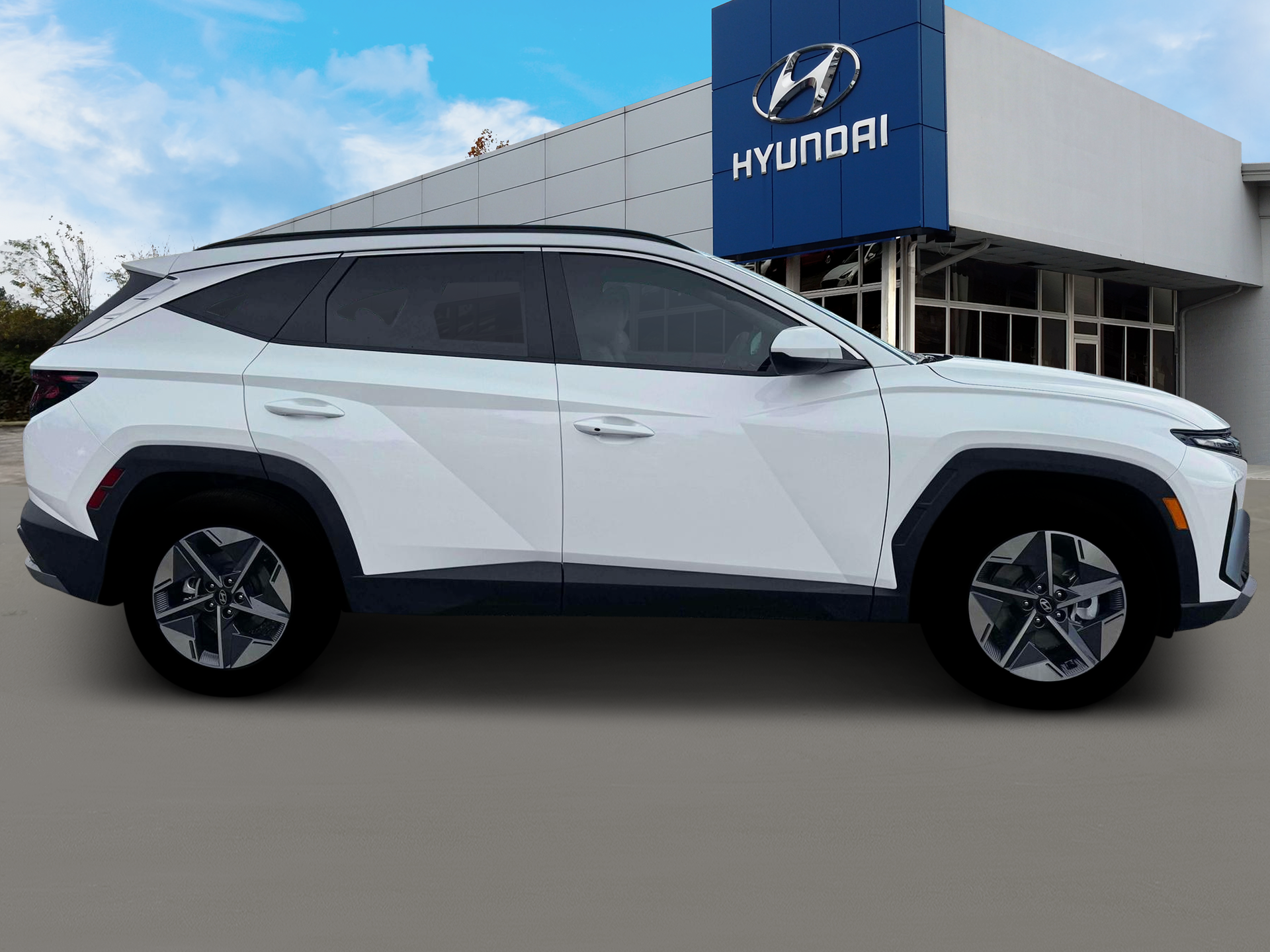 New 2026 White Hyundai SEL FWD image 8