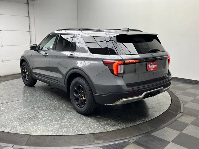Used 2026 Carbonized Gray Metallic Ford Tremor image 2