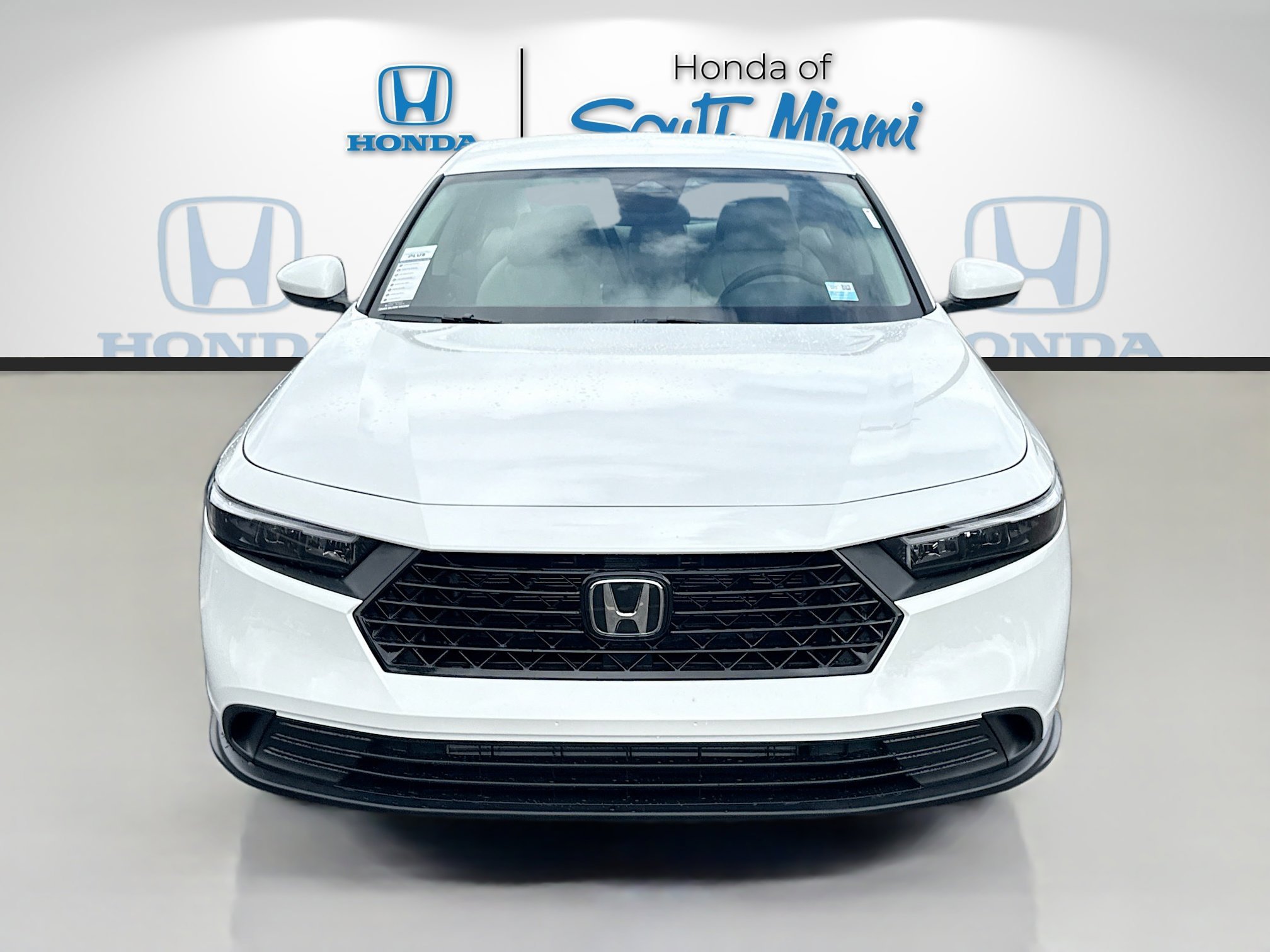 New 2026 Platinum White Pearl Honda LX image 2