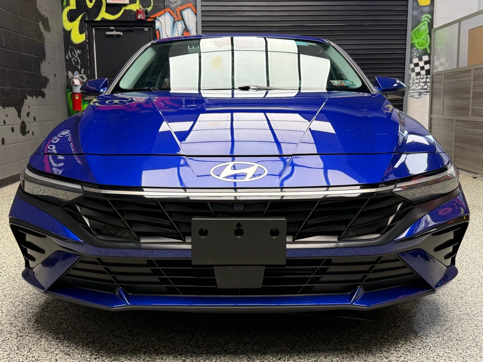 Used 2024 Intense Blue Pearl (yp5) Hyundai Limited image 2