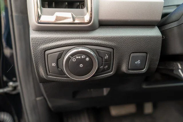 Used 2023 Black Ford XLT image 14