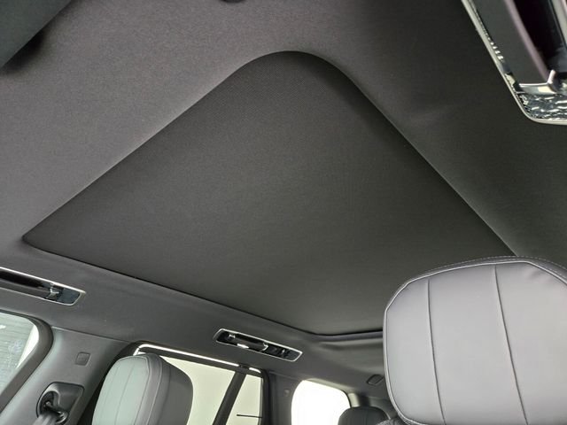 2025 Land Rover Range Rover SE - Photo 11