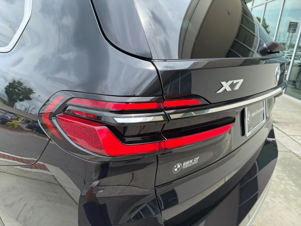 New 2027 Black Sapphire Metallic BMW xDrive40i image 14