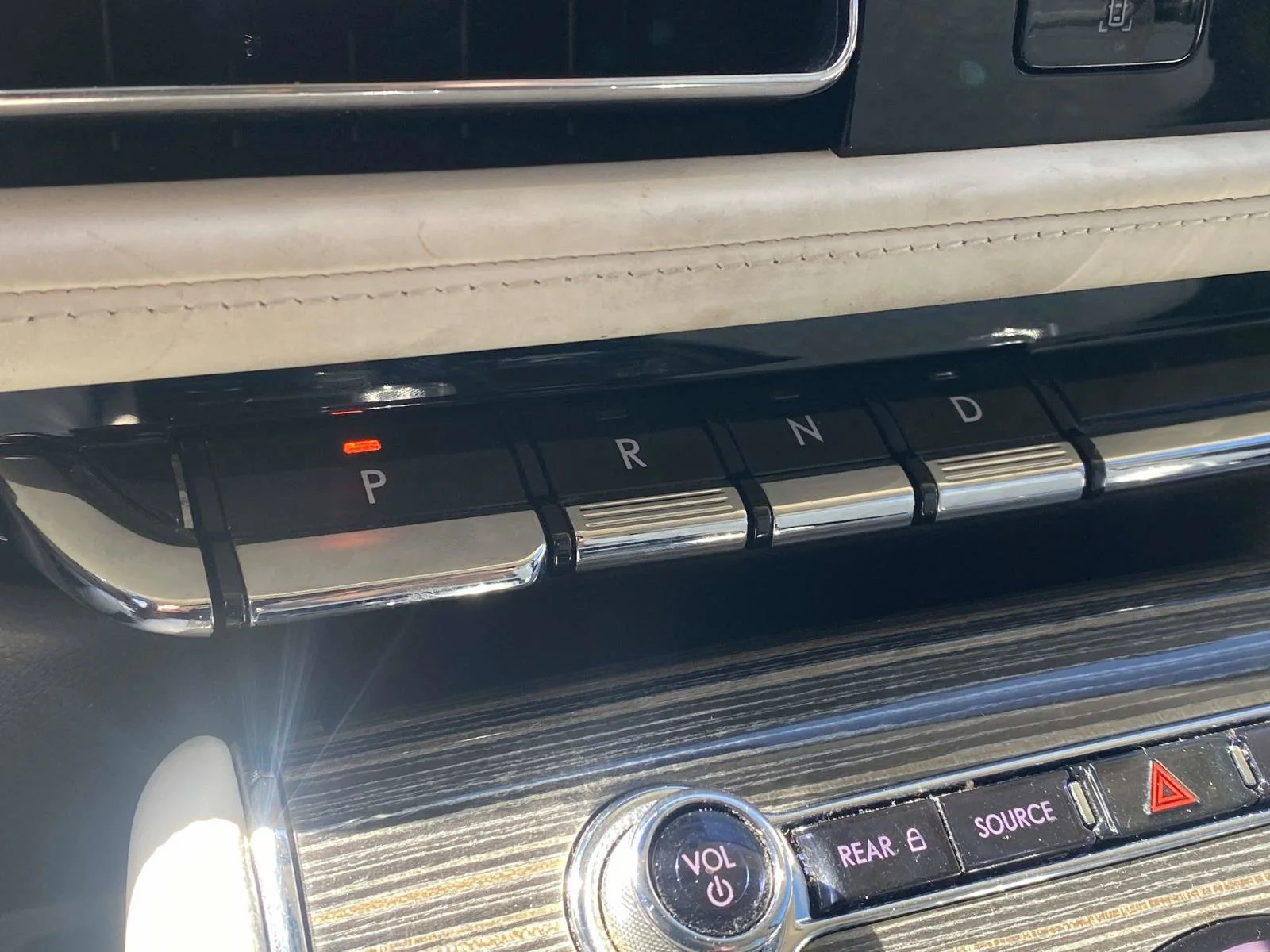 Used 2020 Gray Lincoln Black Label Grand Touring image 21