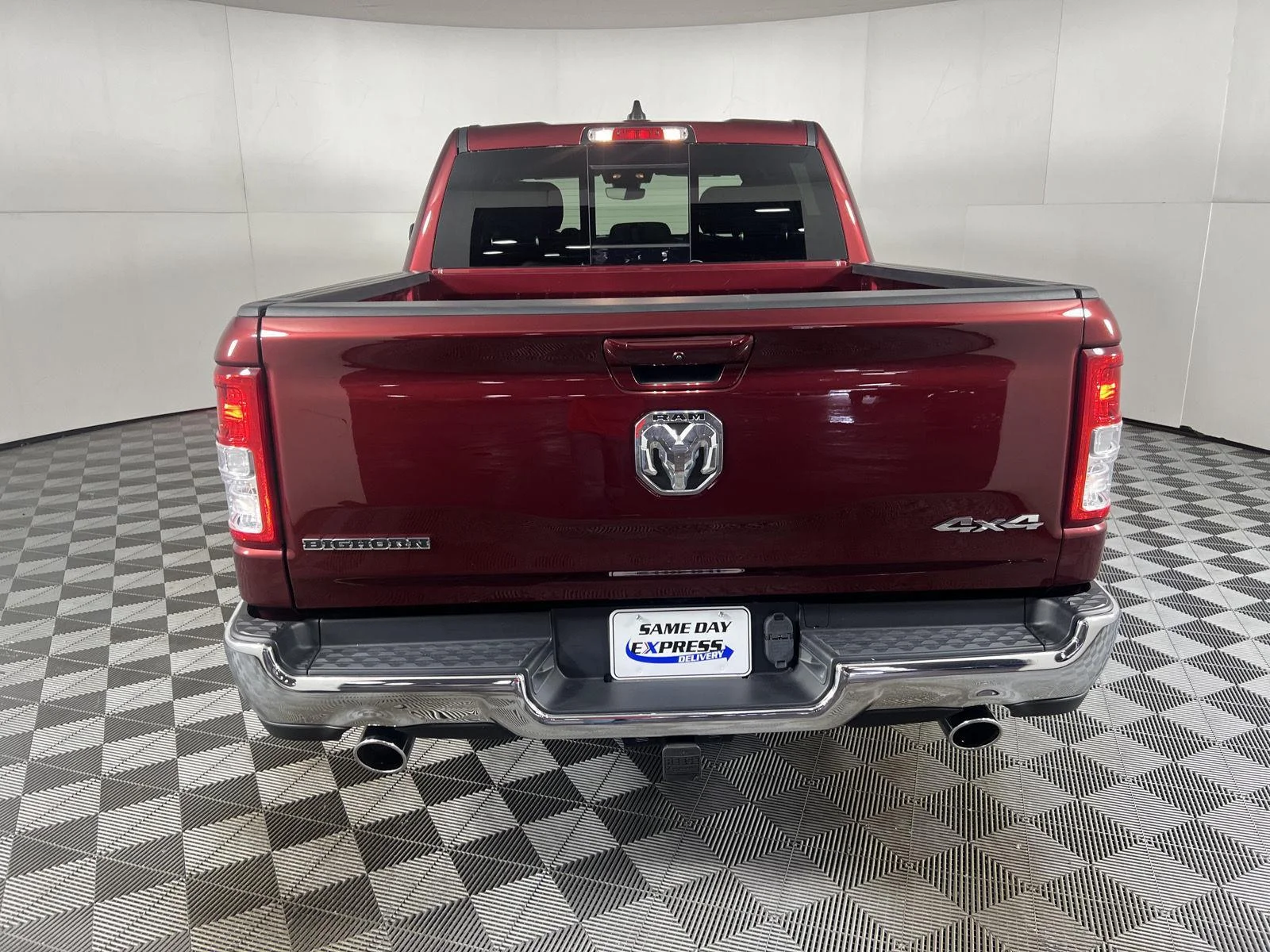 Used 2022 Delmonico Red Pearlcoat Ram Big Horn image 6