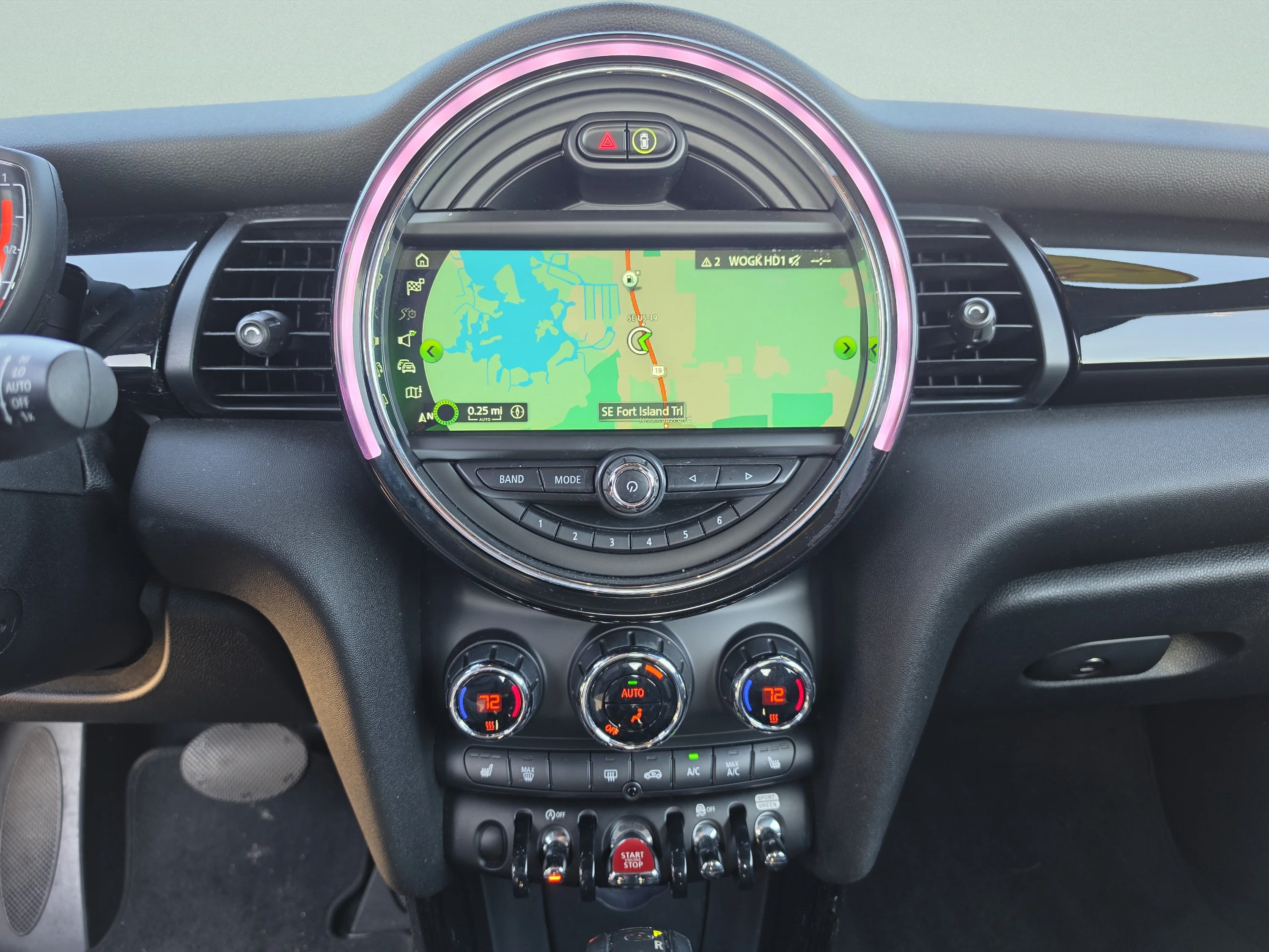 Used 2019 Pepper White MINI Cooper S image 26