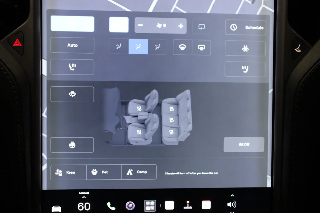 Used 2018 Obsidian Black Metallic Tesla  image 51
