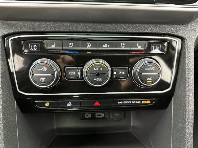 Used 2019 Red Volkswagen SEL Premium image 19
