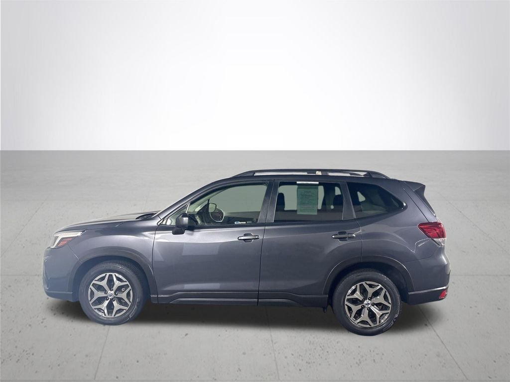 Used 2020 Gray Subaru Premium image 9