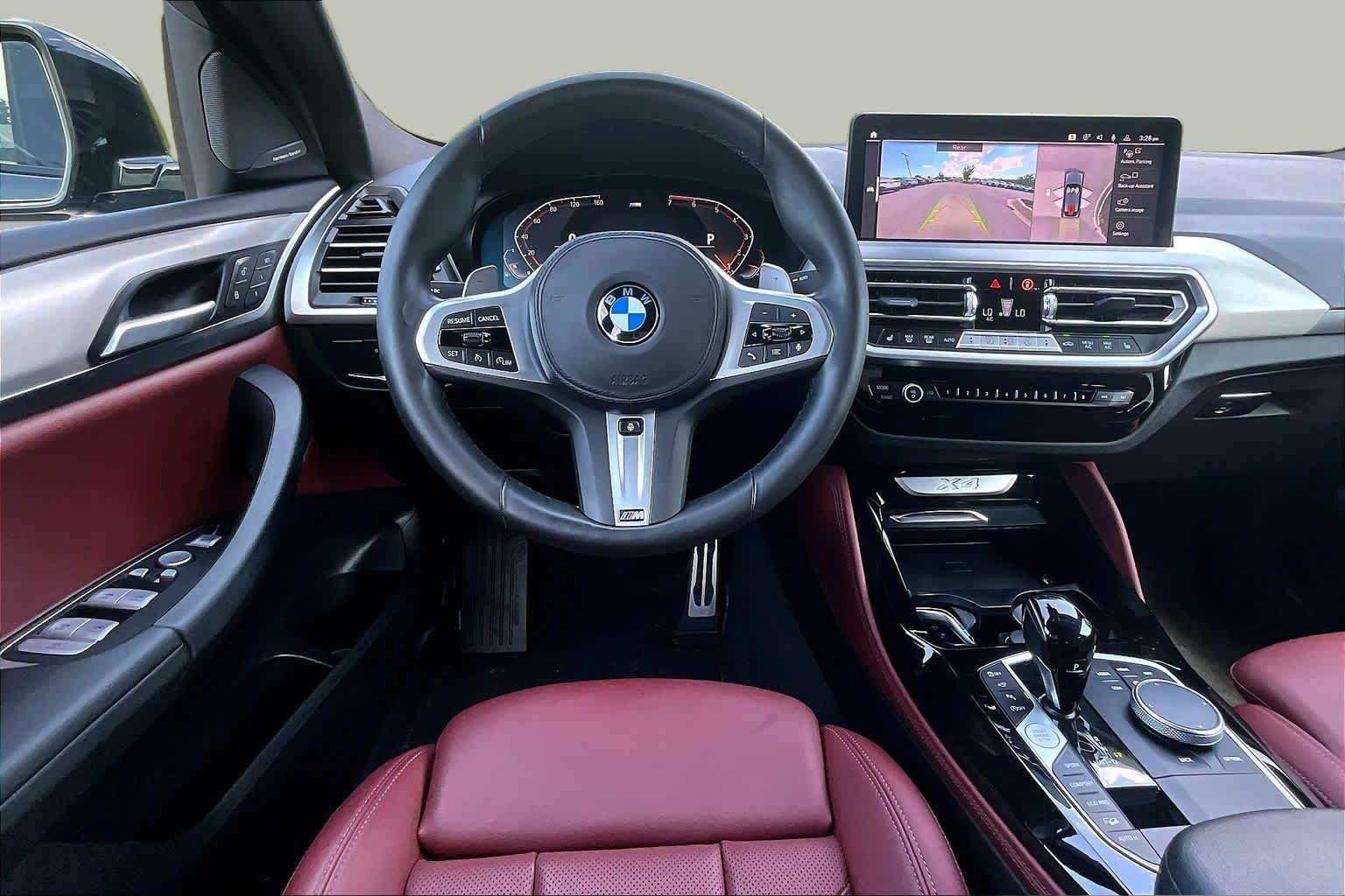 Certified Used 2025 Dark Graphite Metallic BMW xDrive30i image 5