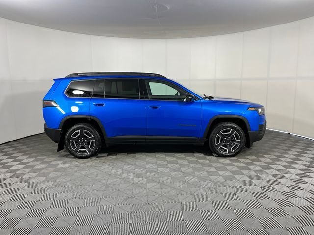 New 2026 Hydro Blue Pearl-Coat Exterior Paint Jeep Limited image 7