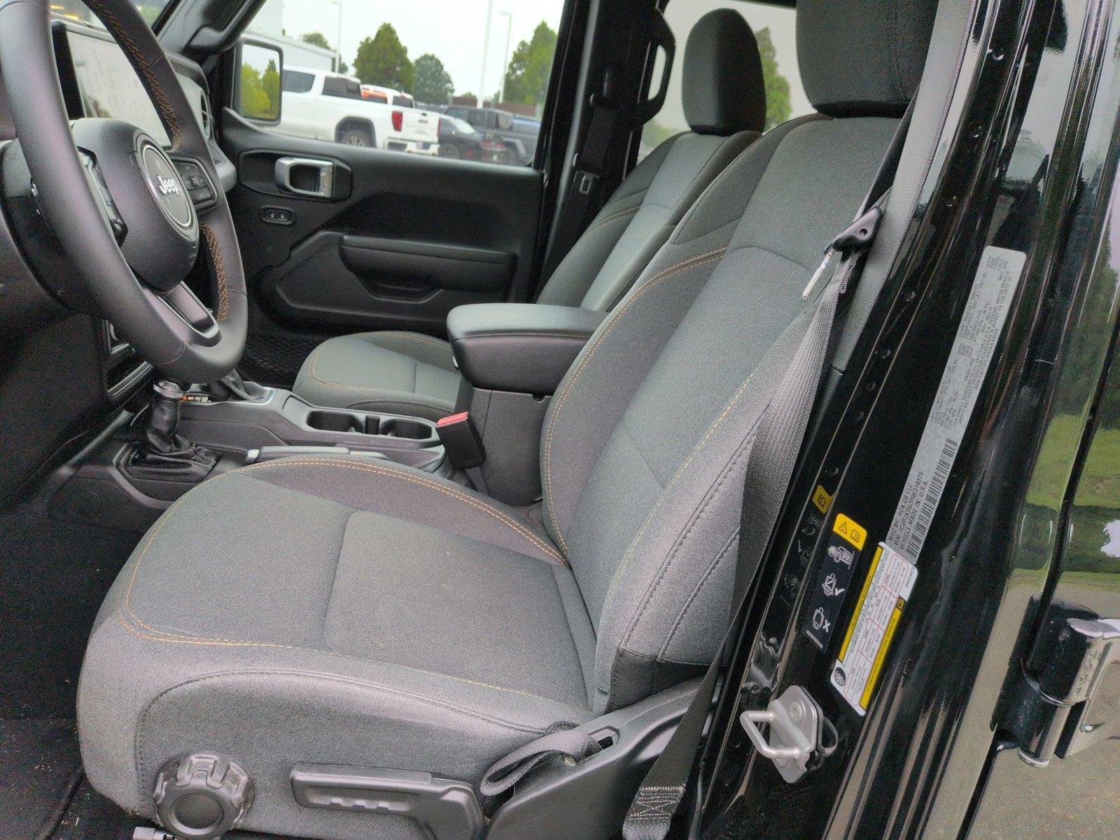 Used 2024 Black Clearcoat Jeep Sport S image 17