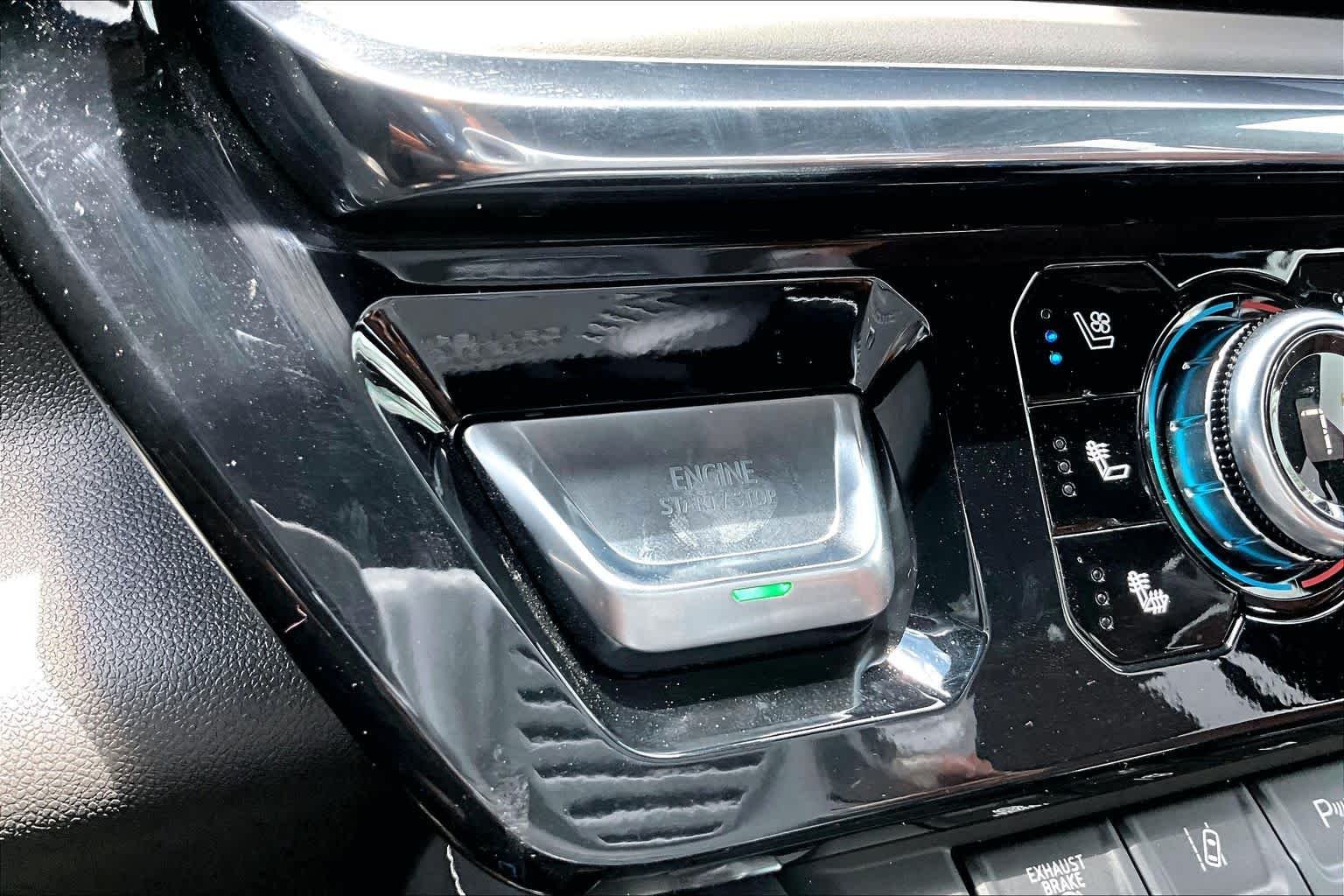 Used 2024 Titanium Rush Metallic GMC Denali Ultimate image 33