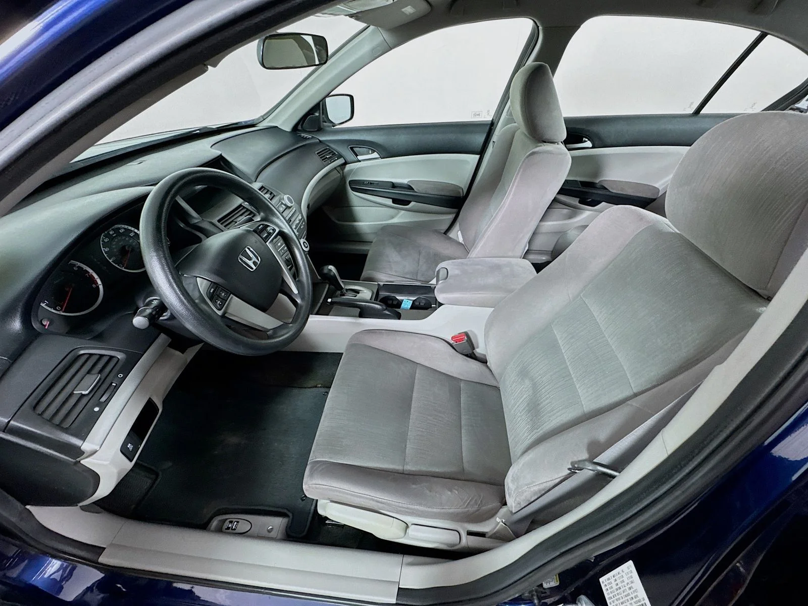 Used 2011 Blue Honda LX image 18