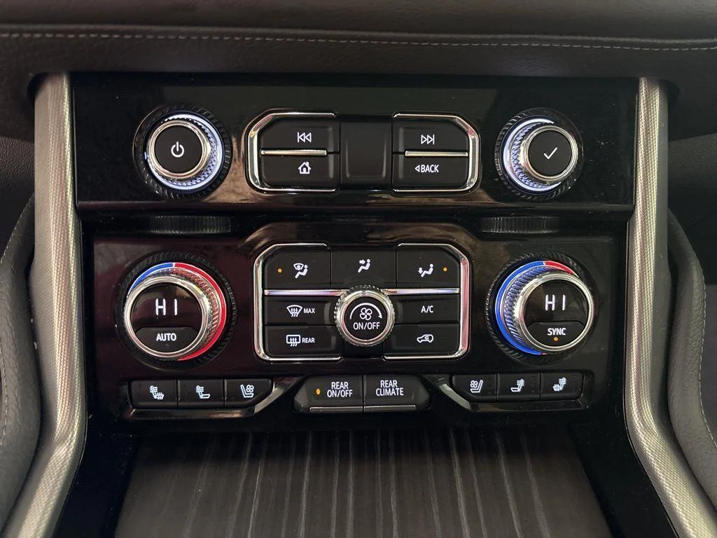 Used 2021 White Frost GMC Denali image 9