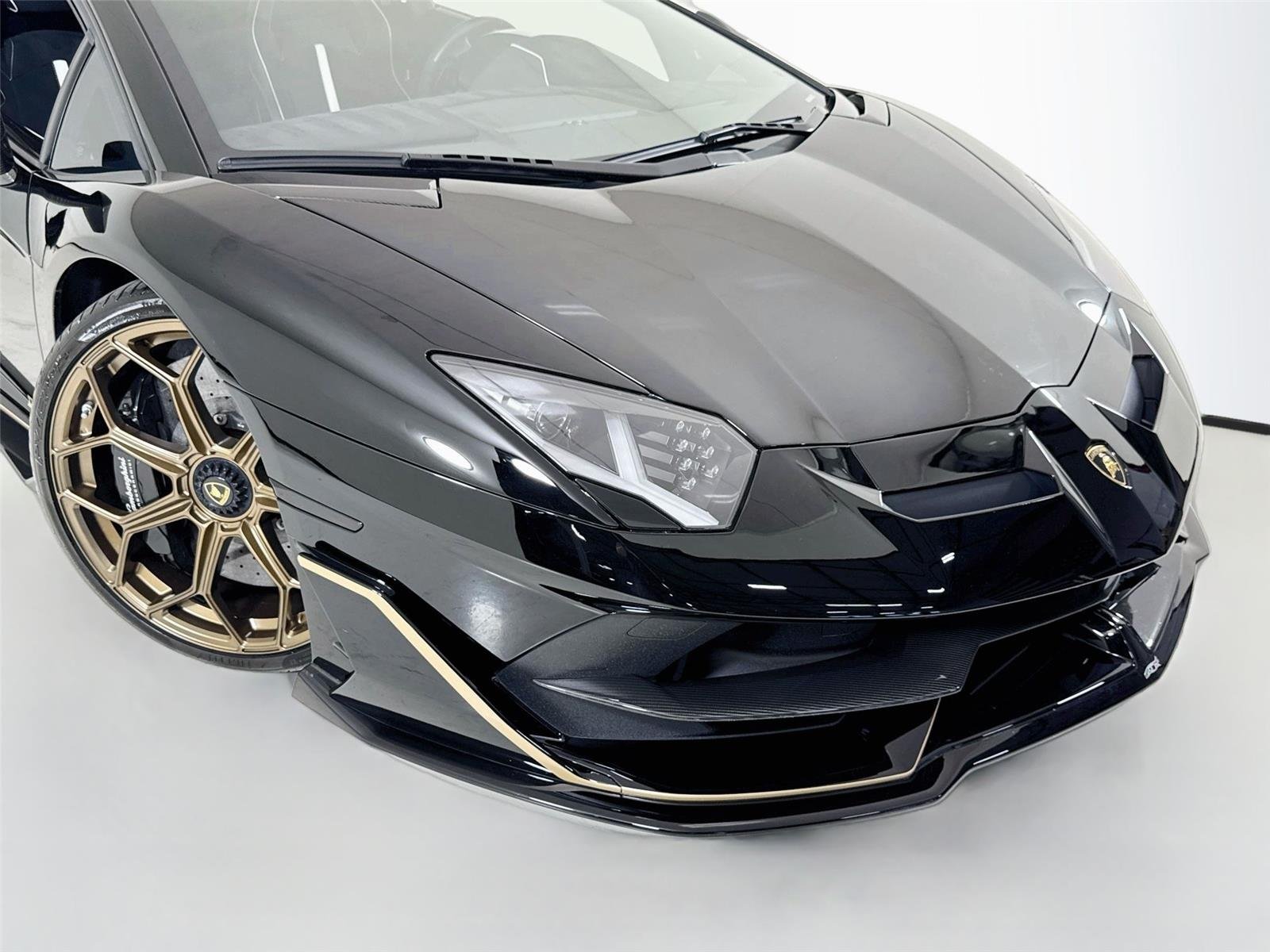 Used 2020 Nero Aldebaran Lamborghini SVJ | Boden Exhaust | Ext Carbon Pkg image 46
