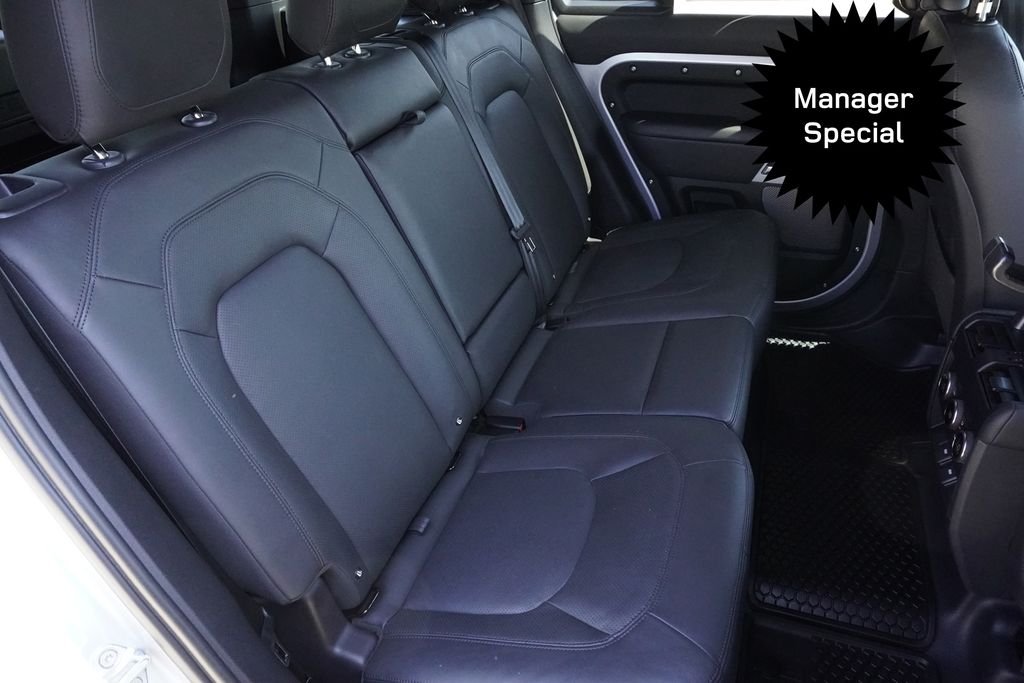 Used 2024 Silver Land Rover V8 image 27