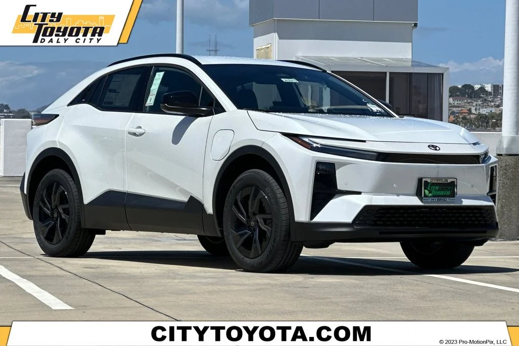 2026 Toyota C-HR  SE