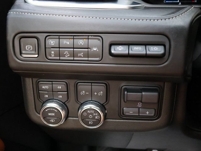 2024 GMC Yukon Denali Ultimate - Photo 41