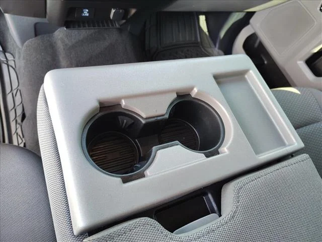 Used 2022 White Ford CREW XLT image 24