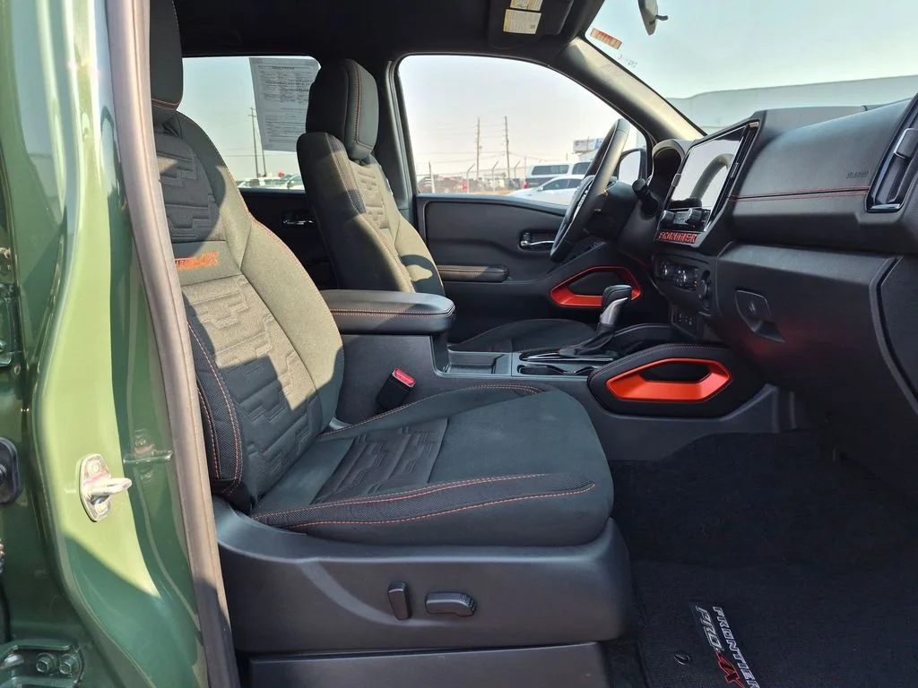 Used 2025 Tactical Green Metallic Nissan PRO-4X image 20