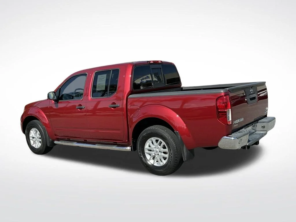 Used 2019 Red Nissan SV image 9