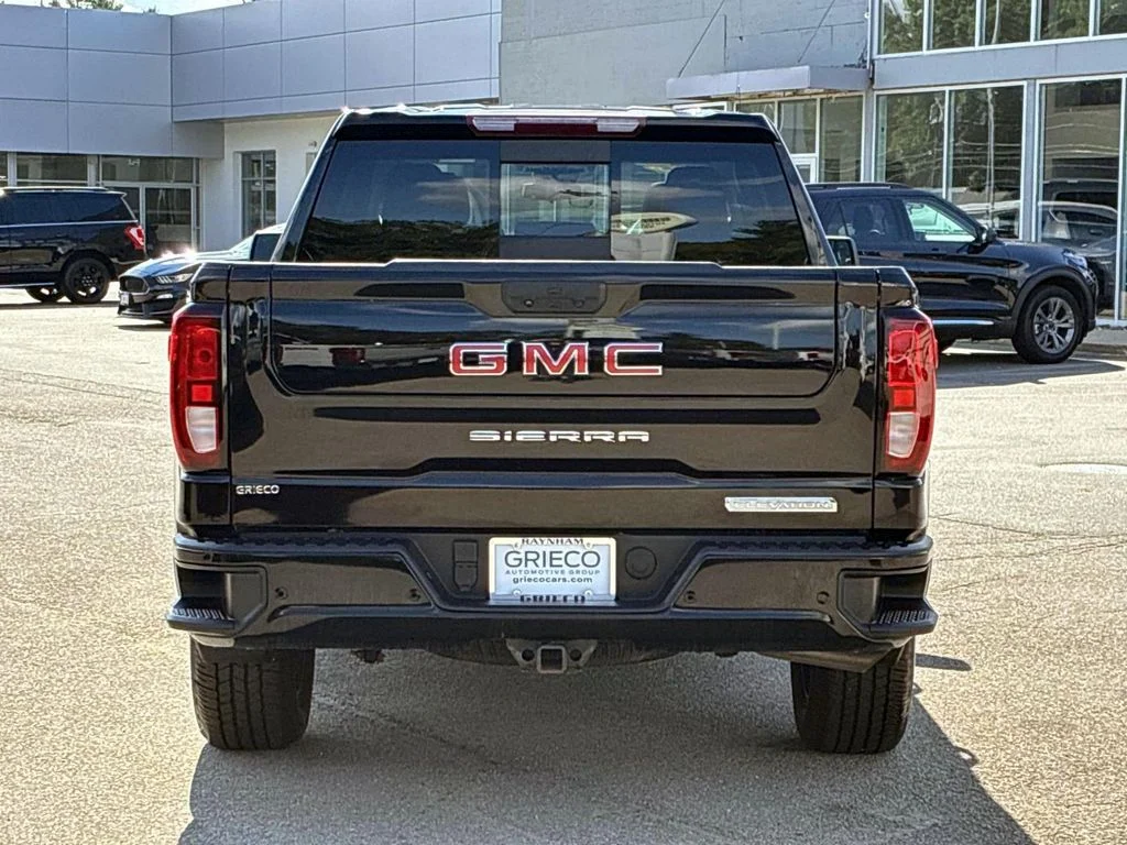 Used 2022 Onyx Black GMC Elevation image 6