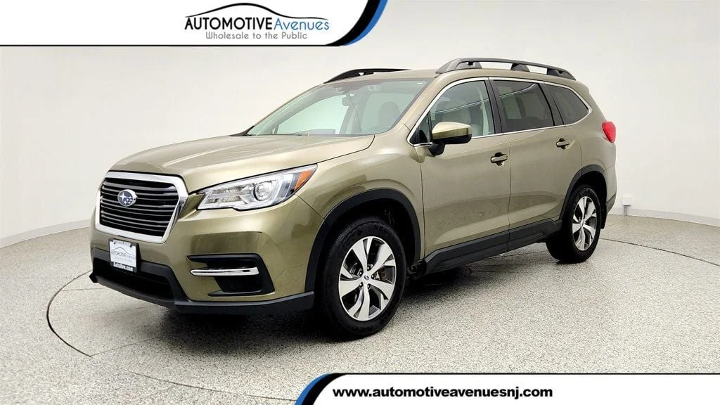 Used 2022 Autumn Green Metallic Subaru Premium 7-Passenger w/ Convenience Package & Wireless Charger image 1