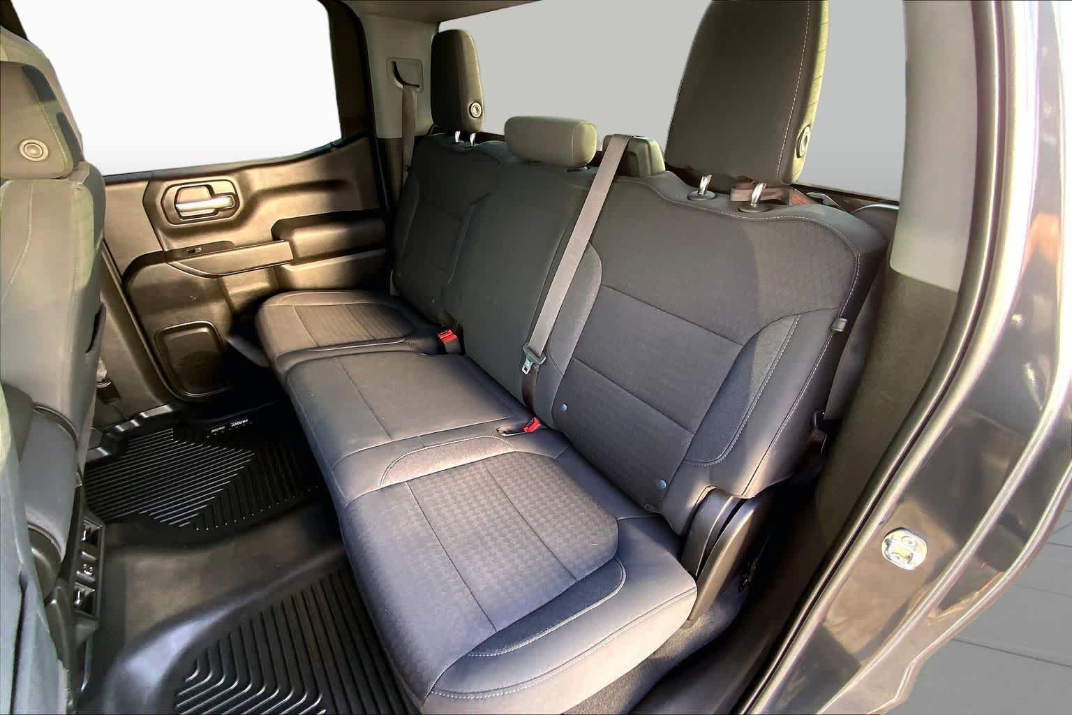 Used 2021 Shadow Gray Metallic Chevrolet LT image 21