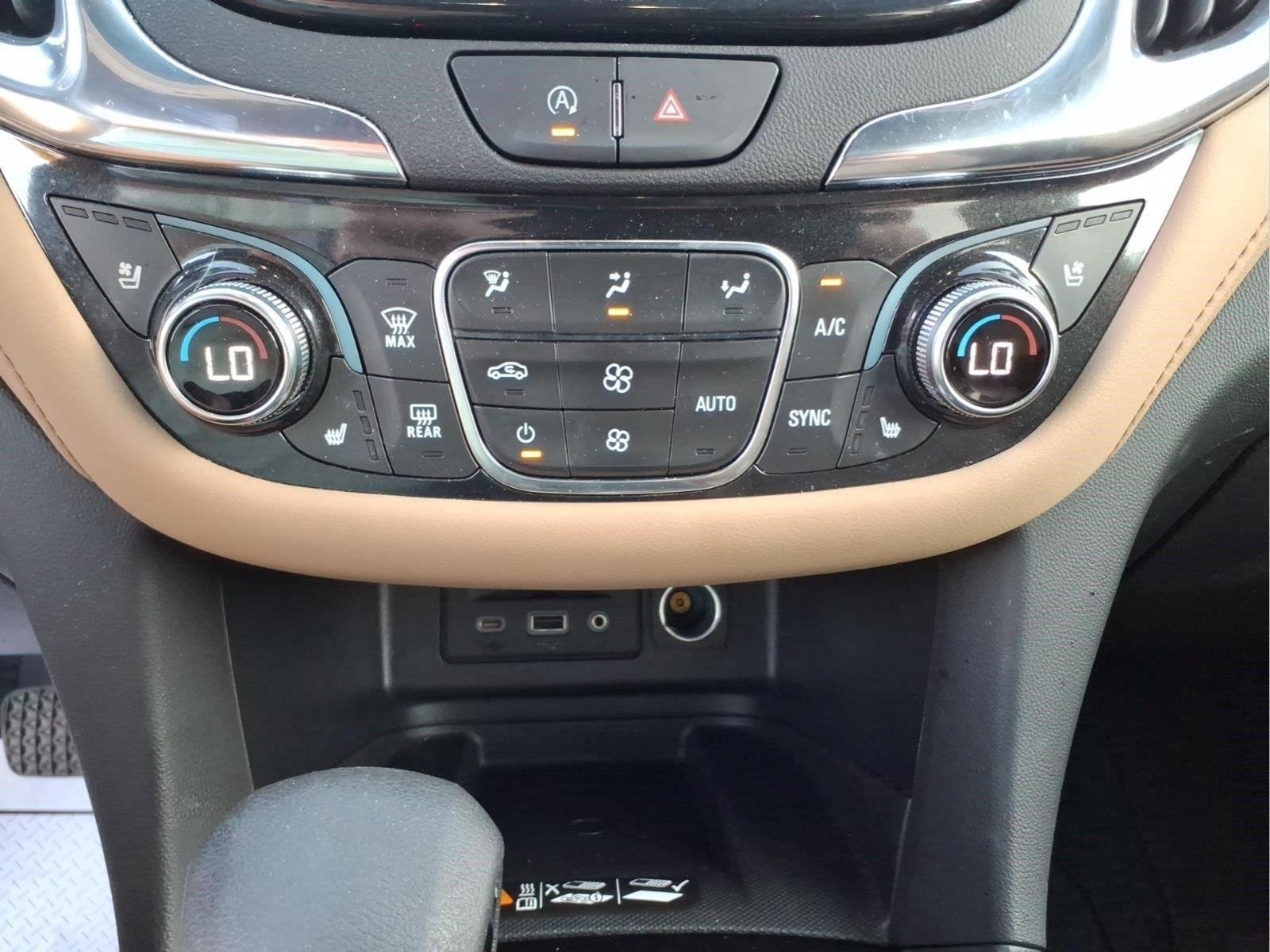 Used 2024 Iridescent Pearl Tricoat Chevrolet Premier image 23